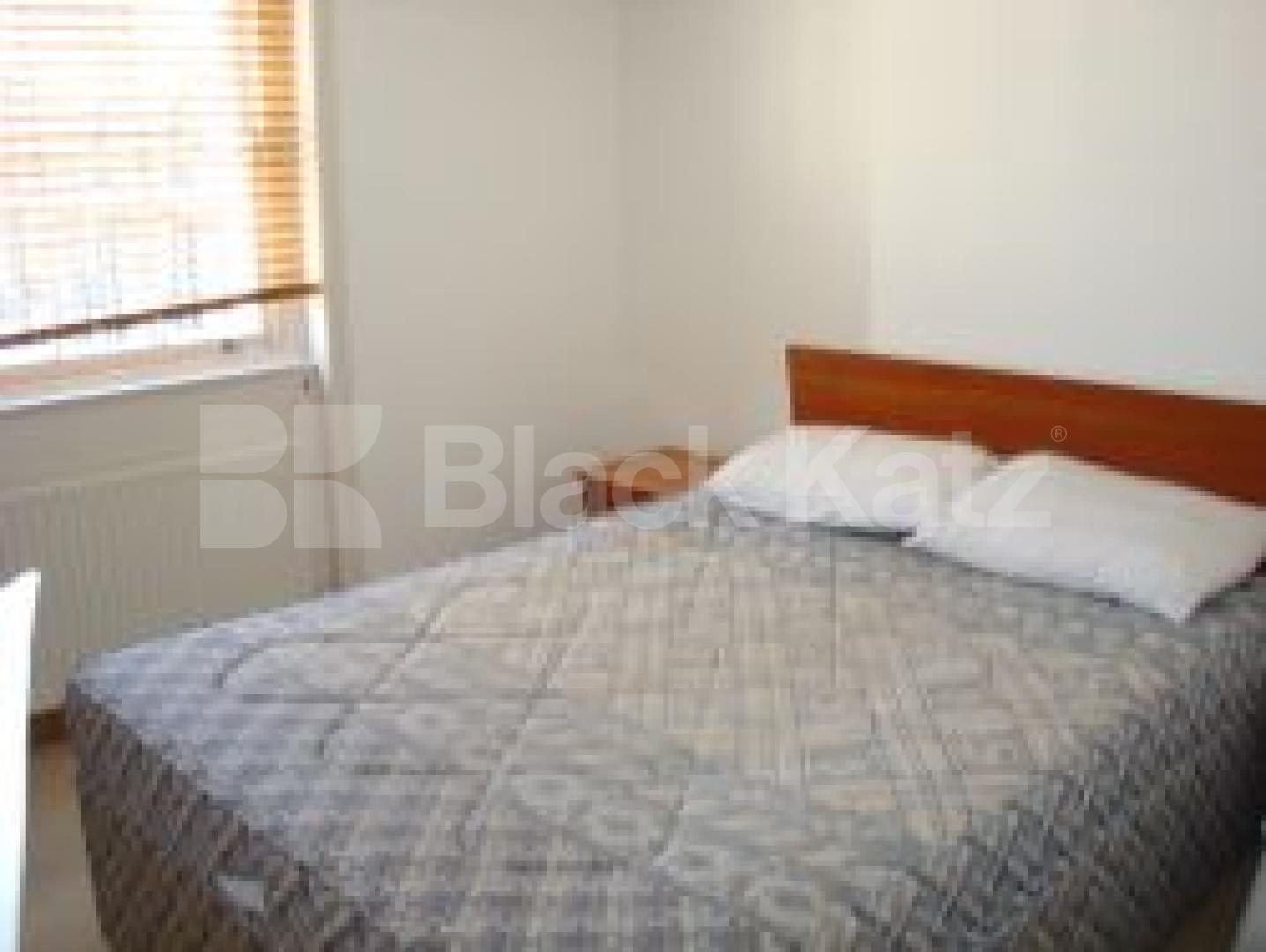 			New Instruciton, 1 Bedroom, 1 bath, 1 reception Flat			 Southwick Street, HYDE PARK W2